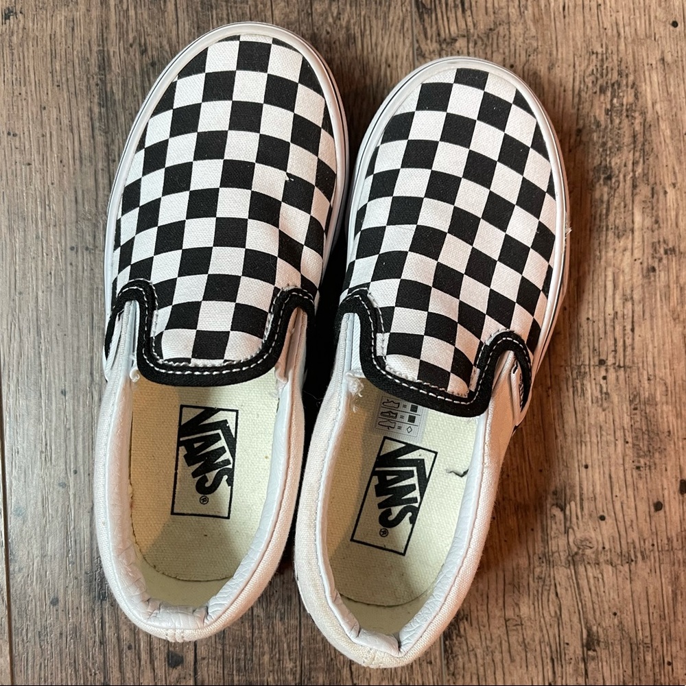 Kids Classic Checkered Vans Slip Ons